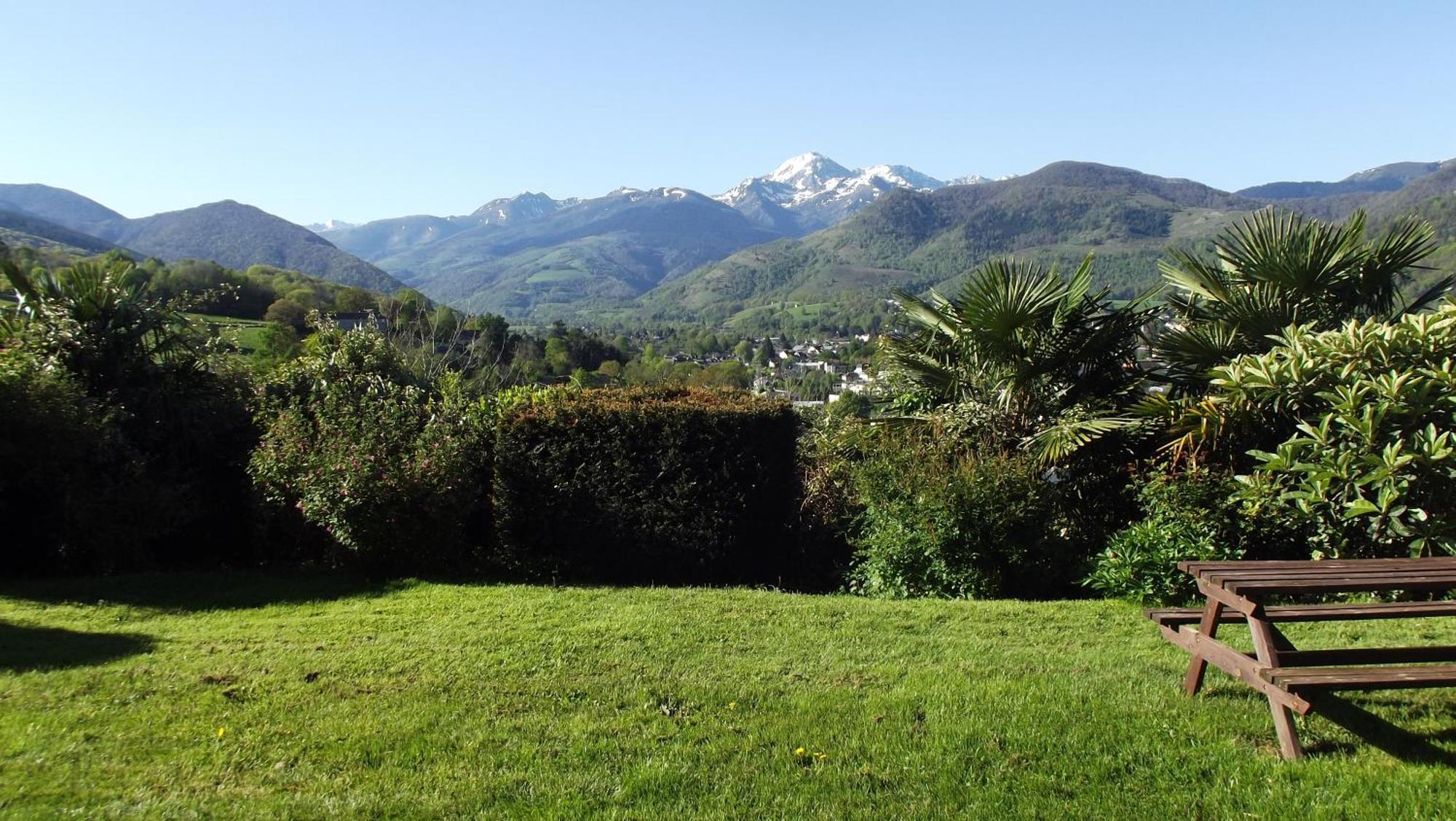 Chambres D'Hotes Le Belvedere Bagneres-de-Bigorre Luaran gambar